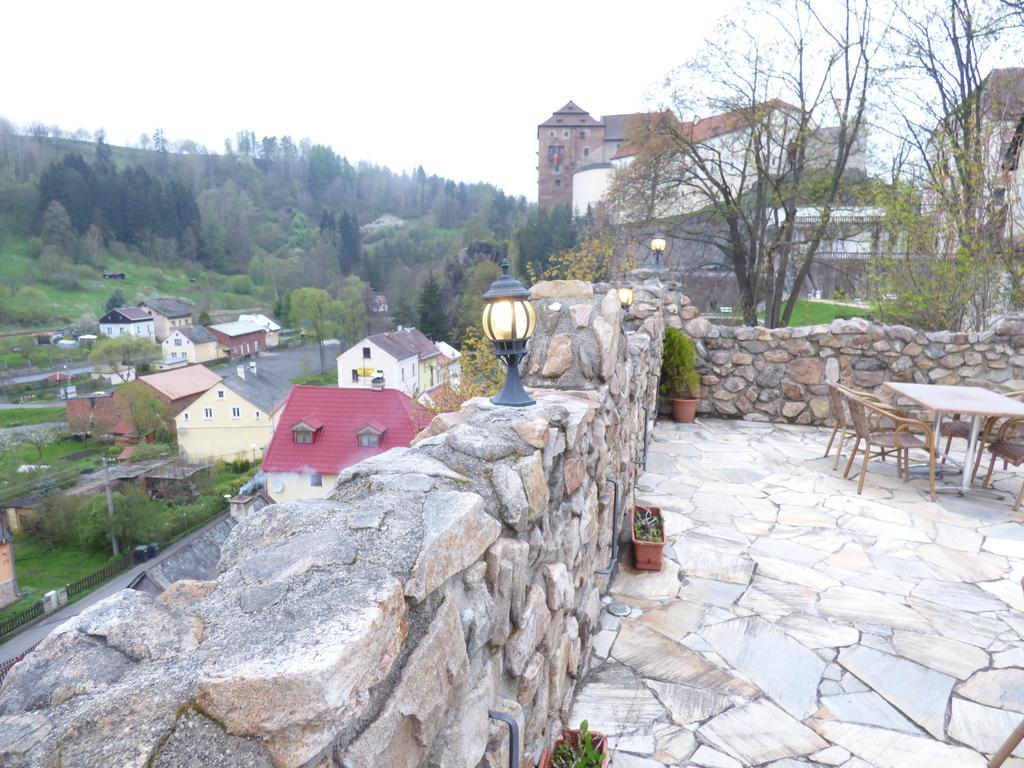 Penzion - Restaurant U Zamku Bečov nad Teplou Eksteriør bilde